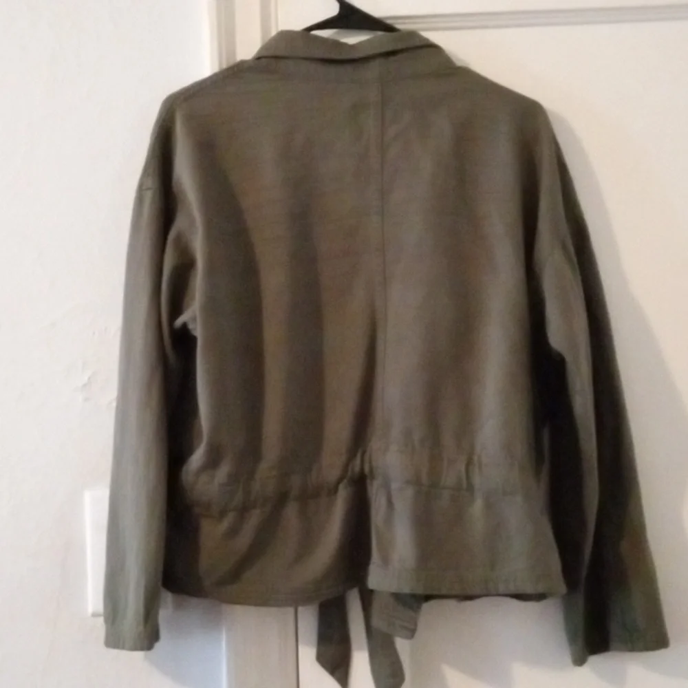 Jacket - Picture 3 of 3